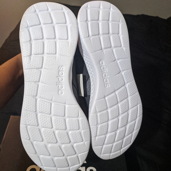 Addidas Running Shoes(Style:Pure Motion Adapt) - Picture 4 of 9